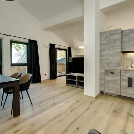 Brandlhof アパート *